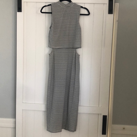 MINKPINK STRIPED DRESS - Picture 2 of 2